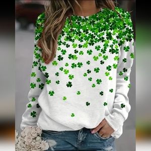 Cute St Patrick's Day Clover Shamrock Long Sleeved Crew Neck T-Shirt Sz 14